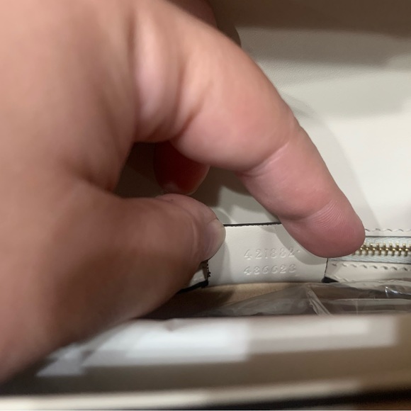 New - Gucci Sylvie Bianca Shoulder Bag in Leather with Golden Hardware - Picture 4 of 9